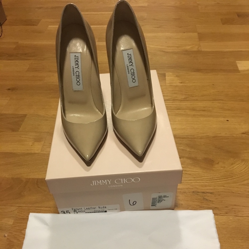 Jimmy Choo nude patent Anouk 35.5